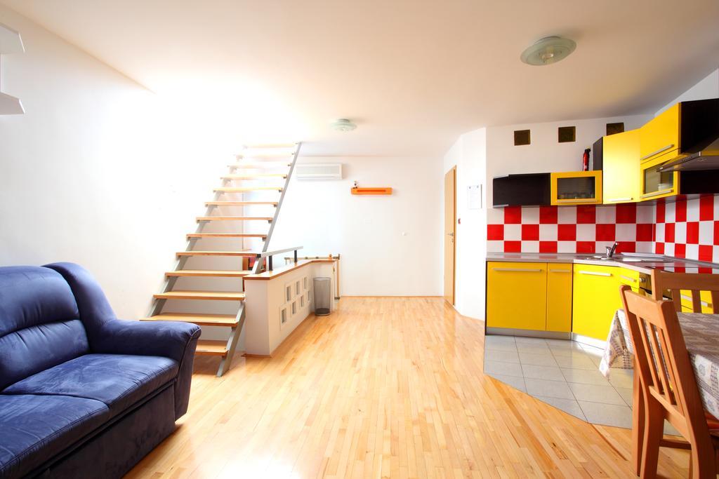 Penthouse Alma Vivoda Piran Exterior foto